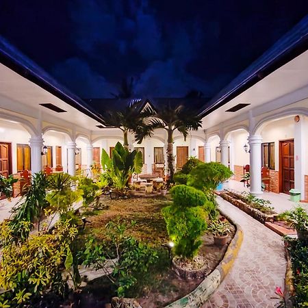 Mbg Travellers Inn Powered By Cocotel Puerto Princesa Екстериор снимка