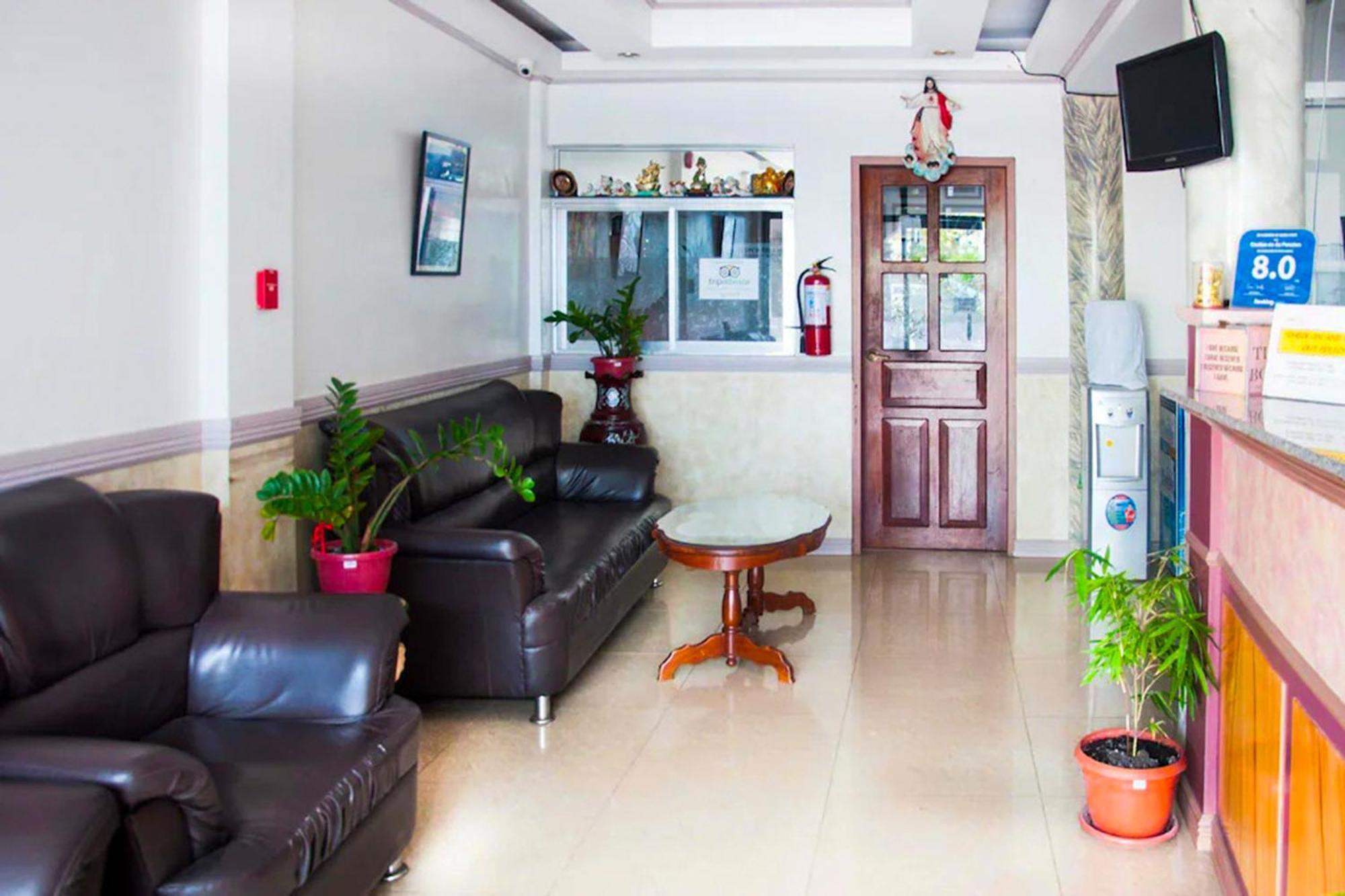Mbg Travellers Inn Powered By Cocotel Puerto Princesa Екстериор снимка